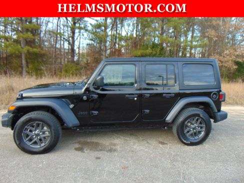 Certified 2024 Jeep Wrangler Sport S image 4