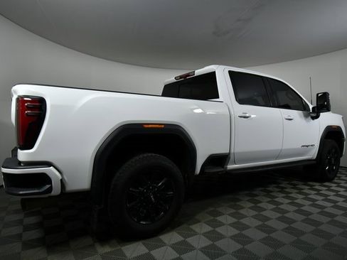 Used 2025 GMC Sierra 2500 AT4 w/ AT4 Premium Plus Package image 10