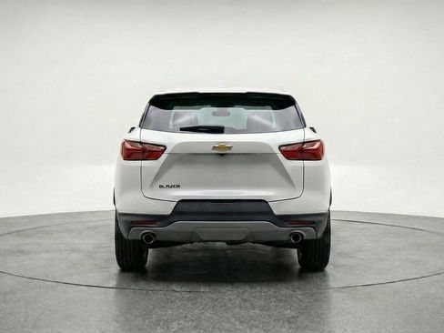 Used 2025 Chevrolet Blazer LT FWD image 7