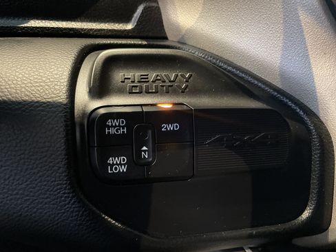 Used 2020 RAM 3500 Laramie image 27