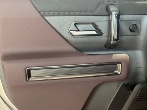 New 2026 GMC Hummer EV SUV w/ LPO, Dark Essentials Package AWD/4WD image 23