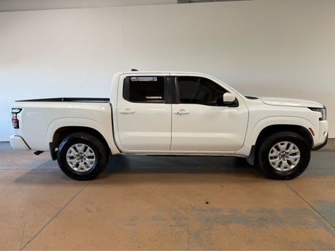 Used 2023 Nissan Frontier SV w/ SV Convenience Package AWD/4WD image 6