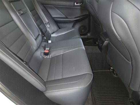 Certified 2022 Lexus IS 350 F Sport image 22