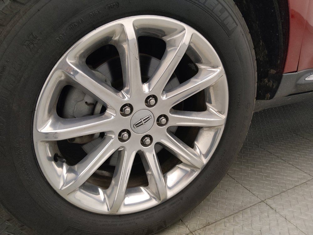 Used 2015 Lincoln MKX FWD w/ Equipment Group 102A image 31