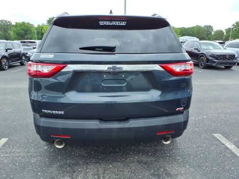Used 2020 Chevrolet Traverse RS FWD image 4