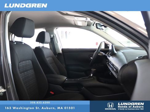 Used 2023 Honda HR-V LX image 15