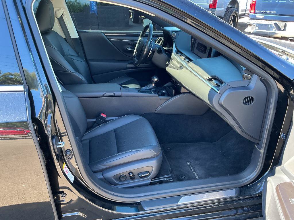 Used 2019 Lexus ES 350 w/ Premium Package FWD image 9