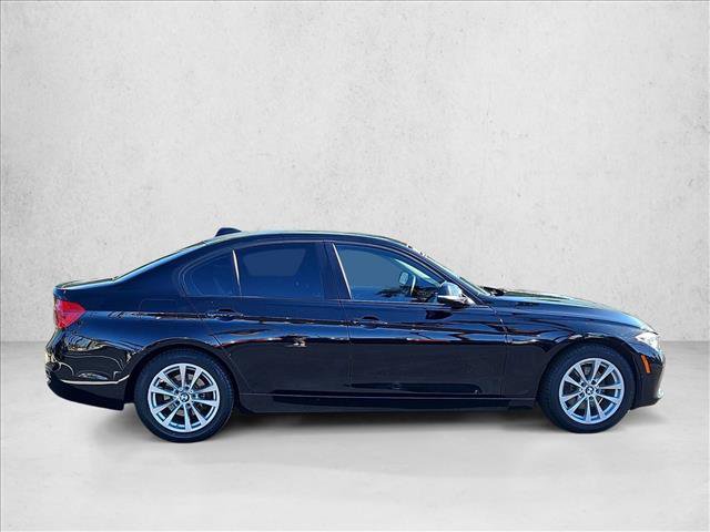 Used 2016 BMW 320i Sedan RWD image 4