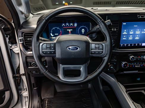 Used 2025 Ford F350 Lariat w/ Lariat Ultimate Package image 14