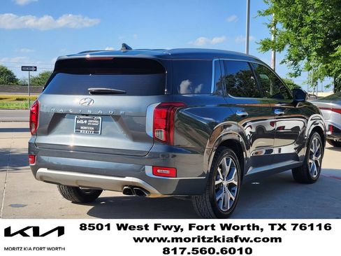 Used 2022 Hyundai Palisade Limited w/ Cargo Package FWD image 4