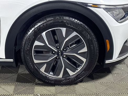 Used 2024 Kia EV6 Light RWD image 24