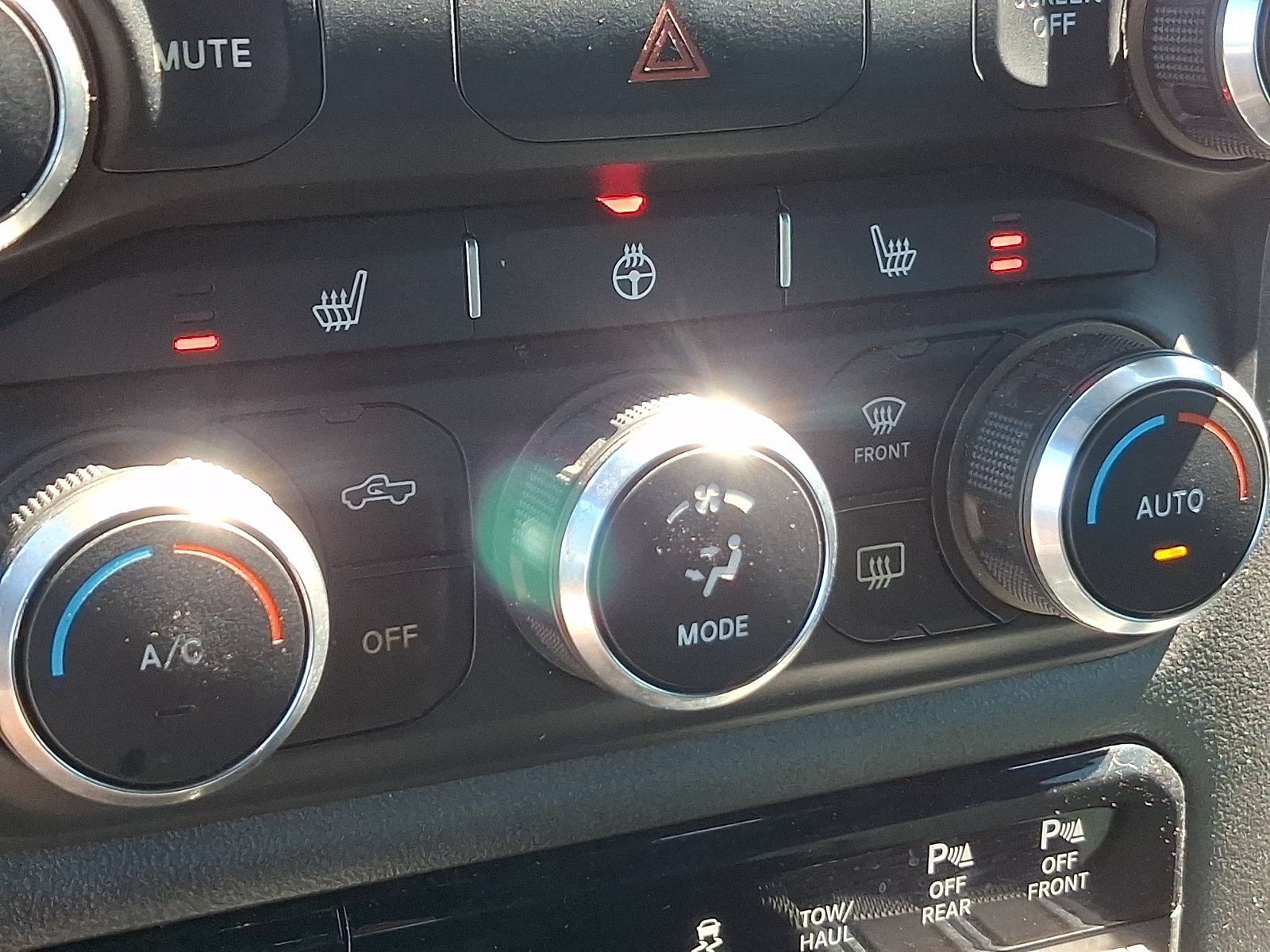 Used 2021 RAM 1500 Big Horn AWD/4WD image 24
