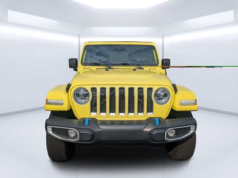 Used 2022 Jeep Wrangler Unlimited Sahara w/ Cold Weather Group AWD/4WD image 8