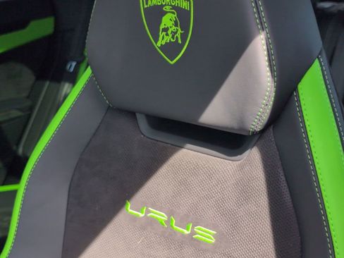 Used 2023 Lamborghini Urus S image 29