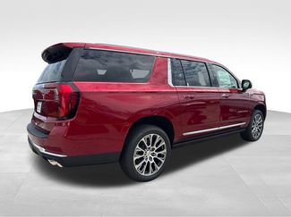 New 2026 GMC Yukon XL Denali w/ Denali Reserve Package AWD/4WD video 5