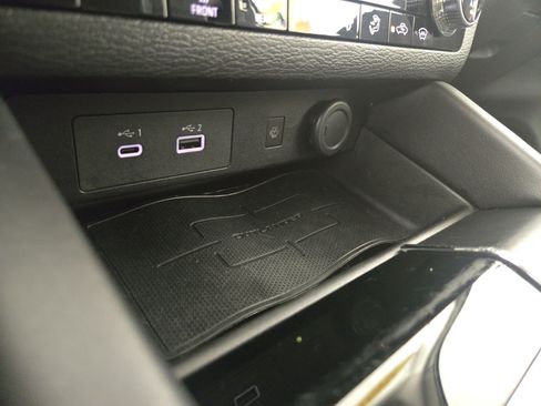 Used 2024 Mitsubishi Outlander AWD image 27