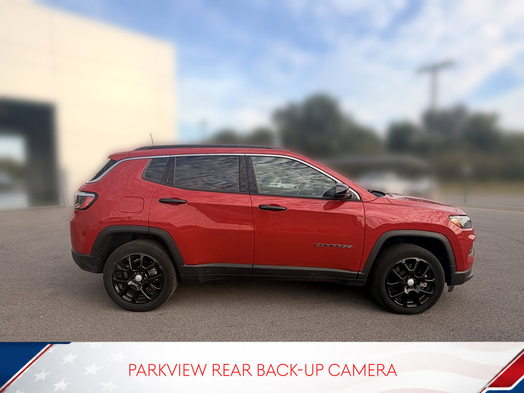 Used 2023 Jeep Compass Latitude AWD/4WD image 7