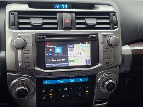 Used 2015 Toyota 4Runner Limited image 35