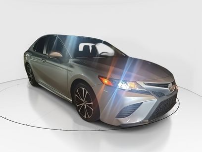 Used 2020 Toyota Camry SE w/ Convenience Package