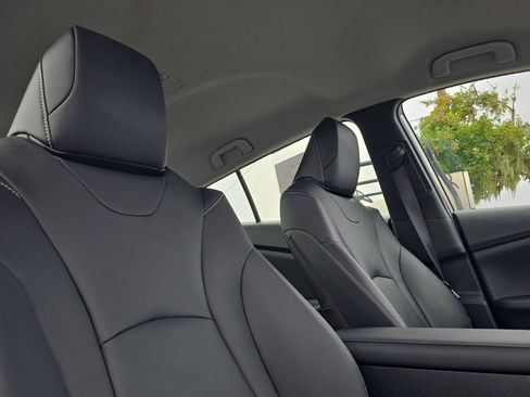 Used 2021 Toyota Prius Prime Limited w/ Carpet Mat Package (TMS) FWD image 14
