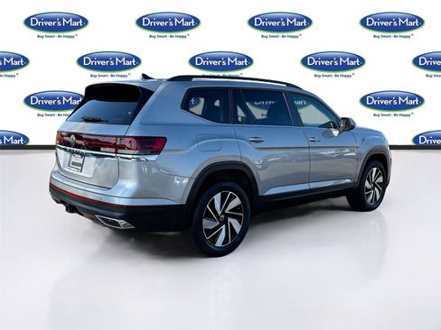 Used 2025 Volkswagen Atlas SE FWD image 7