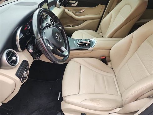 Used 2017 Mercedes-Benz GLC 300 image 19