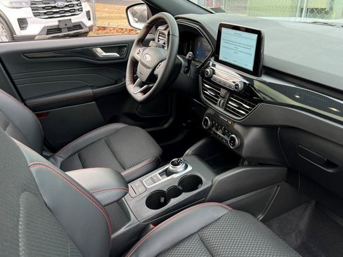 New 2026 Ford Escape ST-Line w/ Cold Weather Package image 9