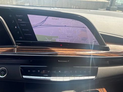 Used 2024 Cadillac Escalade ESV Premium Luxury w/ Performance Package AWD/4WD image 5