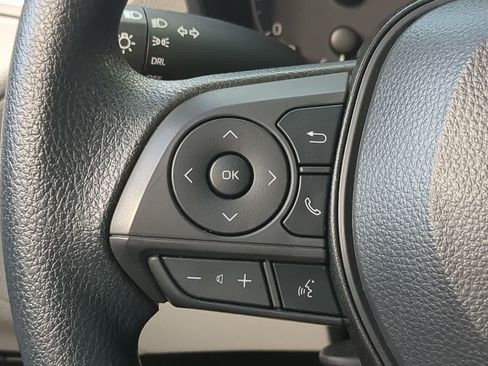 Used 2024 Toyota Corolla Cross L FWD image 23
