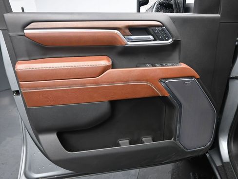 Used 2024 GMC Sierra 3500 Denali Ultimate image 29