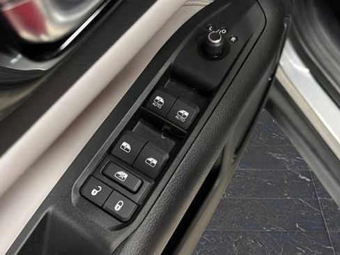 Used 2022 Jeep Compass Limited AWD/4WD image 20