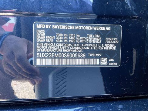 Used 2025 BMW X7 xDrive40i w/ M Sport Package AWD/4WD image 39