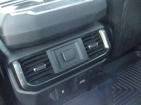 Used 2022 Ford F150 XLT w/ Equipment Group 302A High image 33