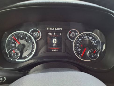 Used 2023 RAM 1500 Big Horn AWD/4WD image 33