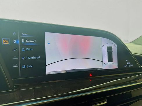 Used 2023 Cadillac Escalade ESV Premium Luxury image 15