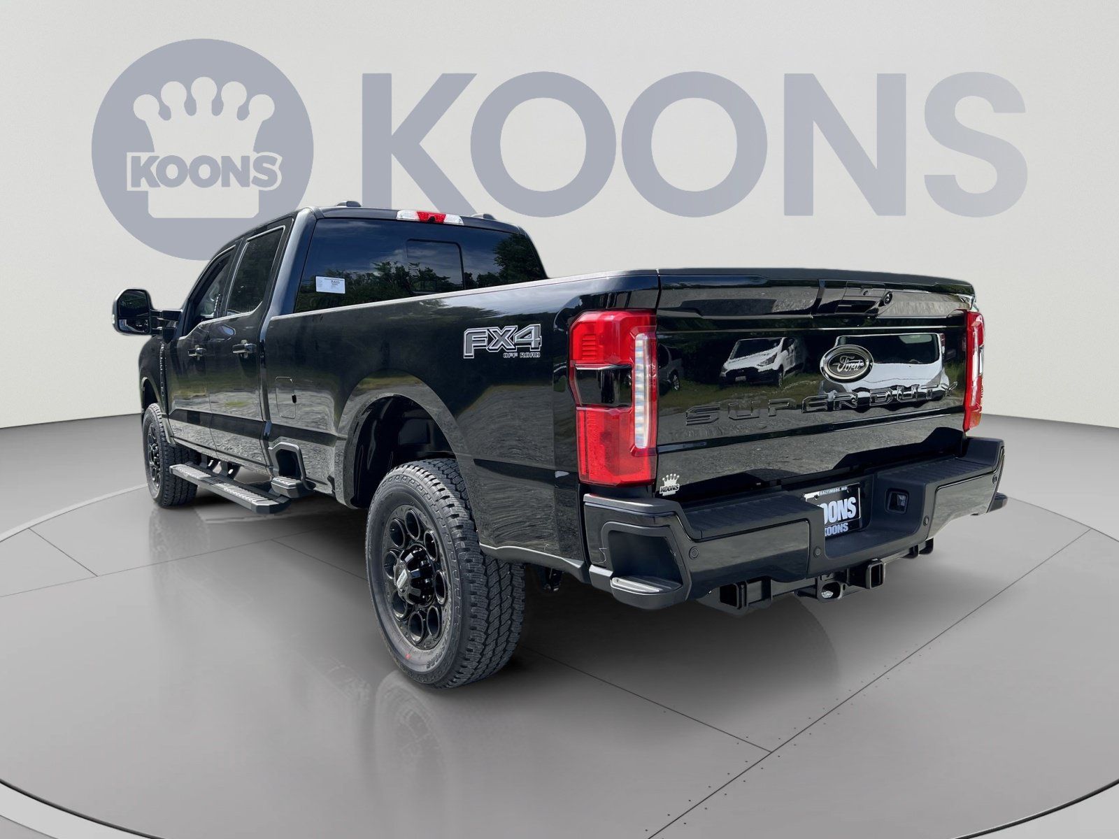 New 2026 Ford F350 Lariat w/ Black Appearance Package AWD/4WD image 4