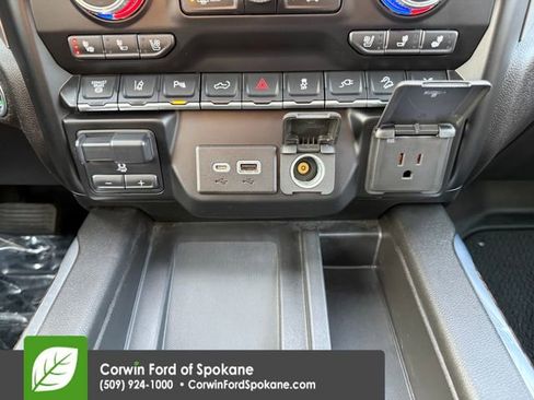 Used 2022 GMC Sierra 2500 Denali w/ Denali Black Diamond Edition image 37