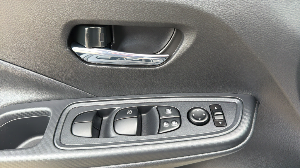 Used 2025 Nissan Versa SV w/ Trunk Package FWD image 19