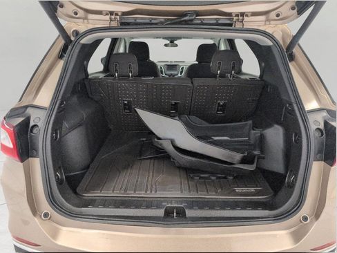 Used 2019 Chevrolet Equinox LT AWD/4WD image 15