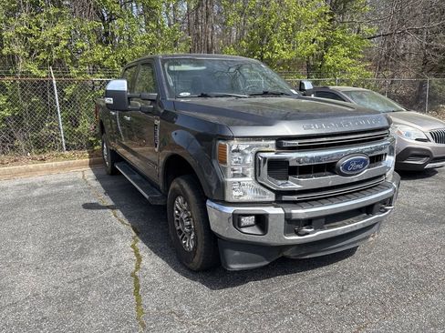 Used 2020 Ford F350 XLT w/ XLT Premium Package image 2