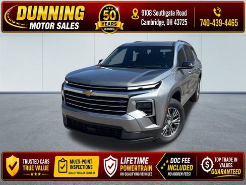 Used 2025 Chevrolet Traverse LT AWD/4WD image 1