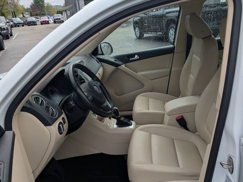 Used 2017 Volkswagen Tiguan S AWD/4WD image 13