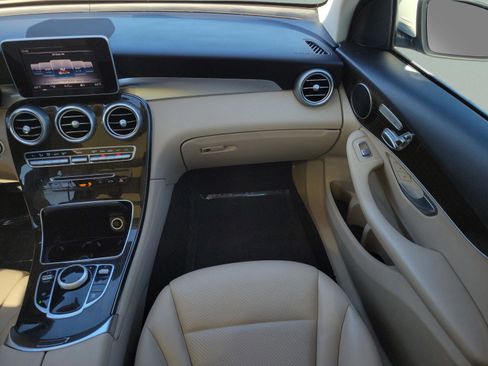 Used 2018 Mercedes-Benz GLC 300 image 16