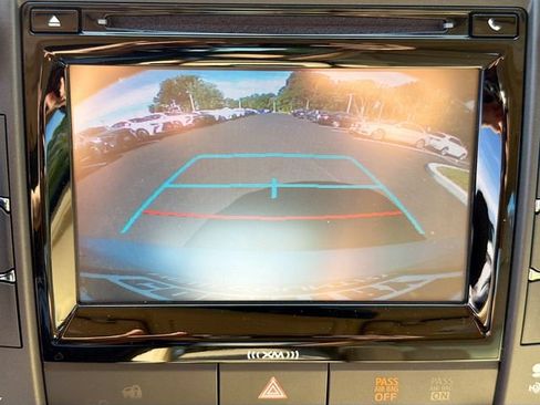 Used 2017 Toyota Camry XLE w/ Moonroof Package FWD image 14