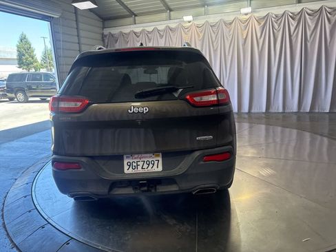 Used 2015 Jeep Cherokee Latitude w/ Trailer Tow Group FWD image 6