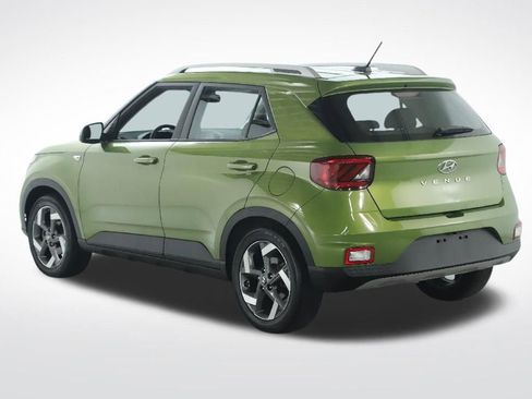 Used 2023 Hyundai Venue SEL FWD image 43