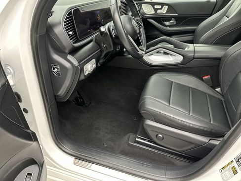 Used 2024 Mercedes-Benz GLE 450 4MATIC image 11