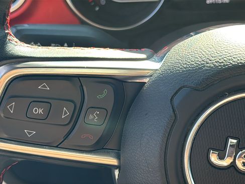 Used 2019 Jeep Wrangler Unlimited Rubicon image 23