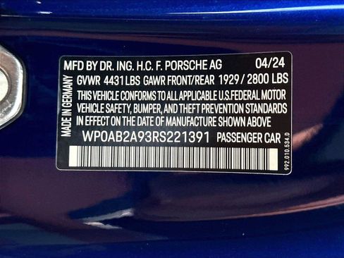 Used 2024 Porsche 911 Carrera 4S AWD/4WD image 36