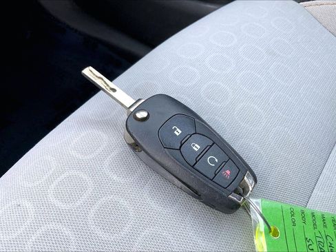 Used 2020 Chevrolet Trax LS image 12